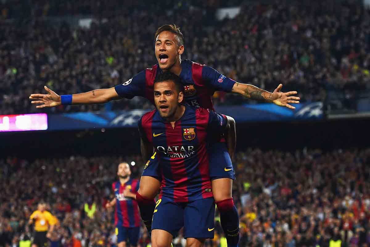 相比之下 相比之下